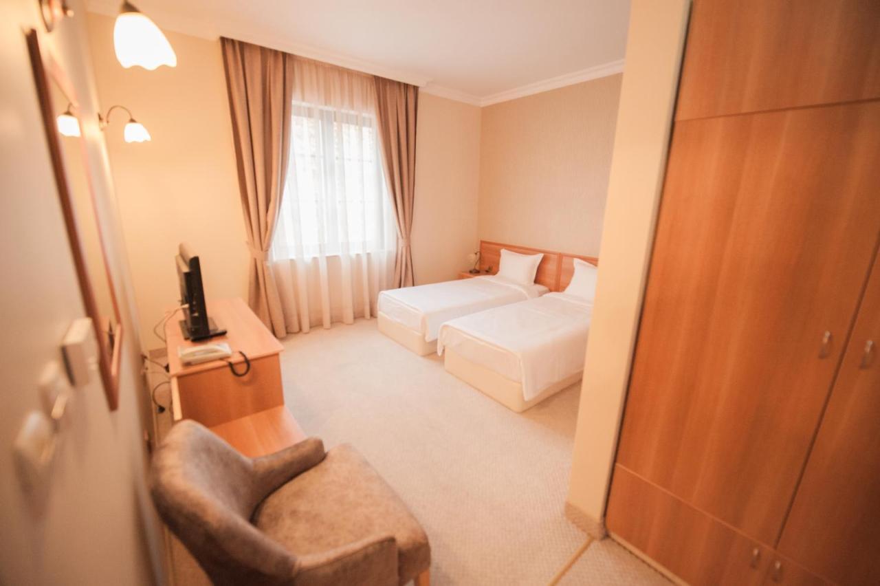 Hotel Central Svilengrad ภายนอก รูปภาพ
